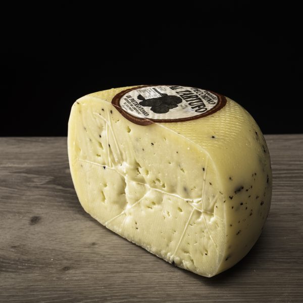 Pecorino al Tartufo di Pietrantonio - immagine 2